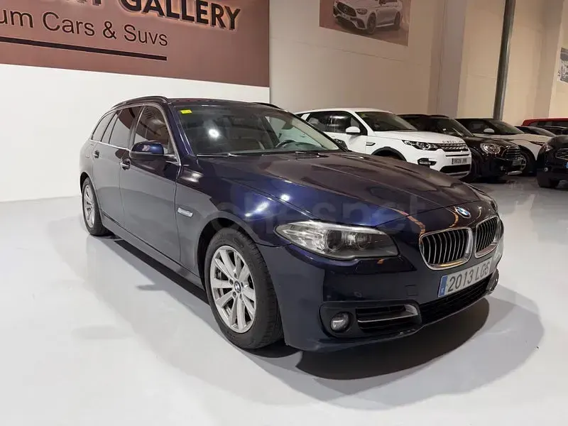 Usado BMW 518 Comfort Edition 150 CV (110 kW) 2015 Azul Familiar
