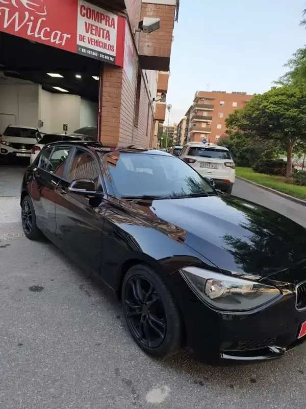 Usado BMW 116 M Sport 136 CV (100 kW) 2012 Negro Utilitario