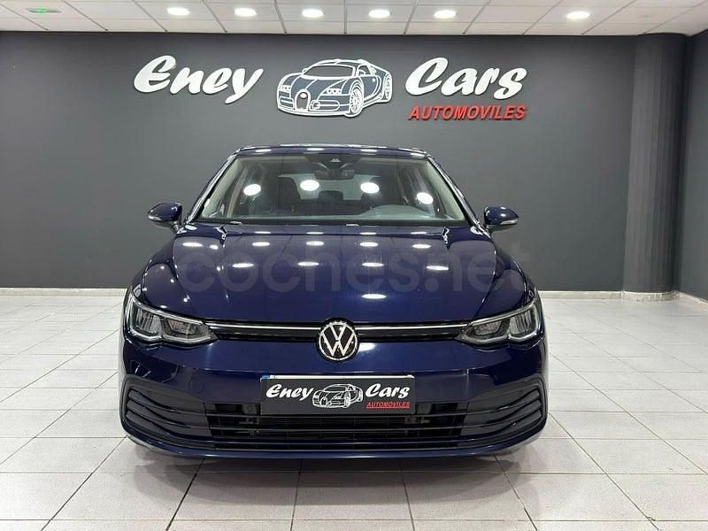 Usado VW Golf VIII 110 CV (80 kW) 2022 Azul Berlina