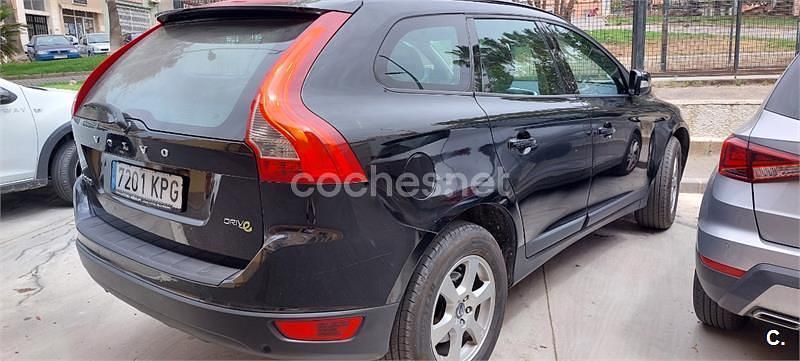 Usado Volvo XC60 Drive Kinetic 163 CV (119 kW) 2011 Negro SUV