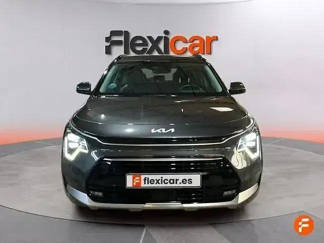 Usado Kia Niro 141 CV (103 kW) 2022 Gris SUV