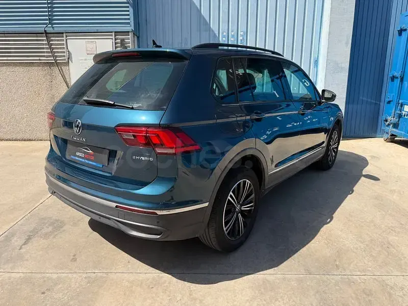 Usado VW Tiguan Life 245 CV (180 kW) 2023 Azul SUV