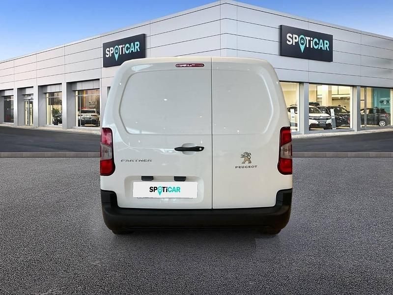 Usado Peugeot Partner Premium 98 CV (72 kW) 2020 Blanco Monovolumen