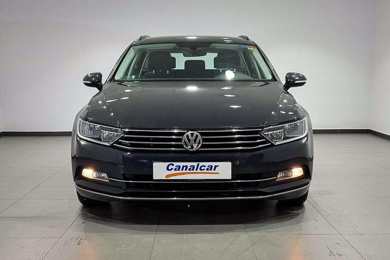 Usado VW Passat Sport 190 CV (139 kW) 2018 Gris Familiar