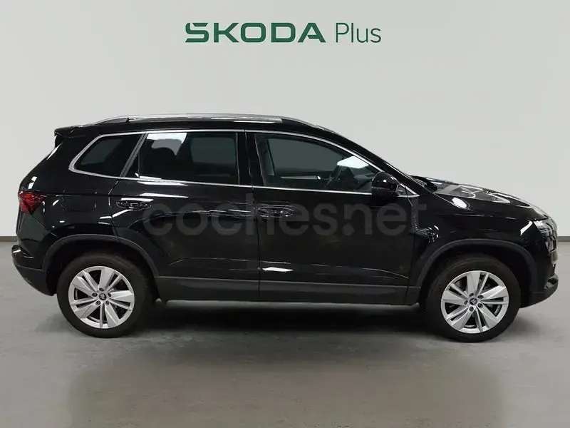 Usado Skoda Karoq Selection 150 CV (110 kW) 2025 Negro SUV
