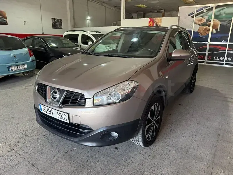 Usado Nissan Qashqai Acenta 110 CV (80 kW) 2012 Gris / plata SUV