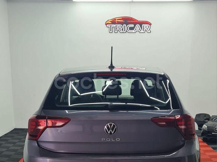Usado VW Polo Advance 95 CV (69 kW) 2021 Gris / plata Berlina