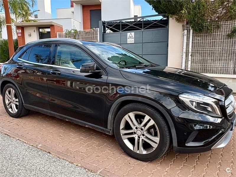 Usado Mercedes GLA220 Urban 170 CV (125 kW) 2014 Negro SUV