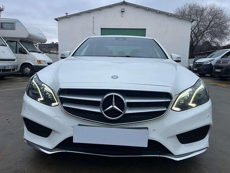 Usado Mercedes E220 Avantgarde 170 CV (125 kW) 2015 Blanco Berlina