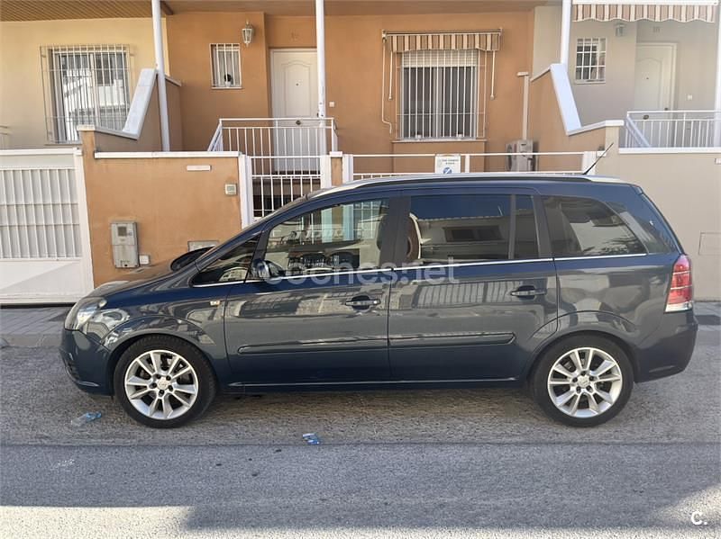 Azul Usado 2006 Opel Zafira Enjoy Monovolumen | 4200 € (Precio justo) - Imagen 1/3