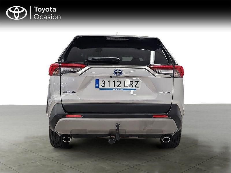 Usado Toyota RAV4 Advance 218 CV (160 kW) 2021 Plata SUV