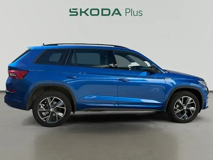 Usado Skoda Kodiaq SportLine 150 CV (110 kW) 2020 Azul SUV