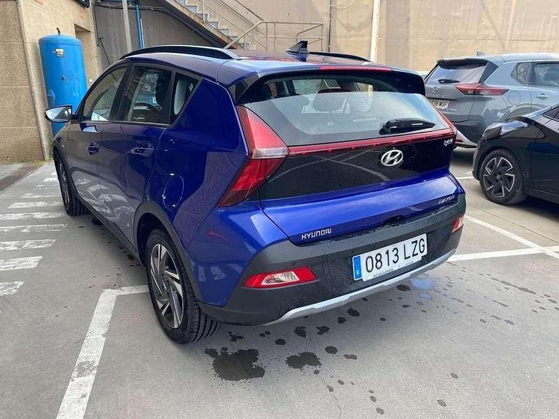 Usado Hyundai Bayon 101 HP (74 kW) 2022 Azul SUV