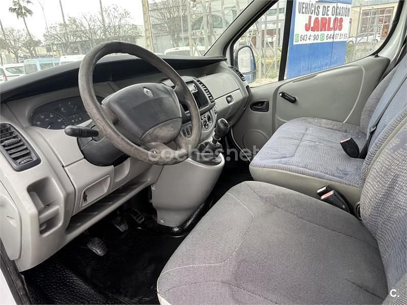 Usado Renault Trafic 120 CV (88 kW) 2019 Blanco Monovolumen