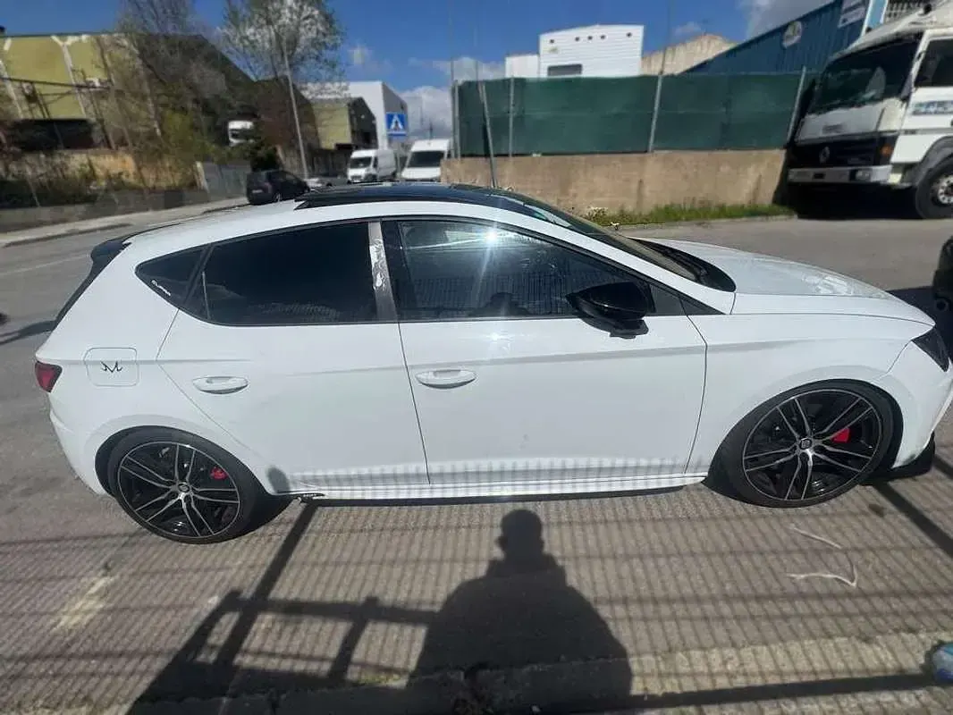 Usado Seat Leon CUPRA 300 CV (220 kW) 2017 Blanco Utilitario