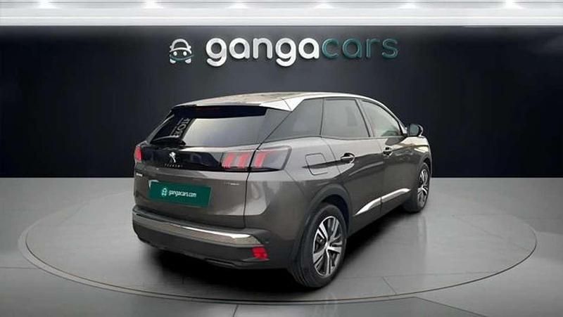 Usado Peugeot 3008 Allure 225 CV (165 kW) 2022 Gris / plata SUV