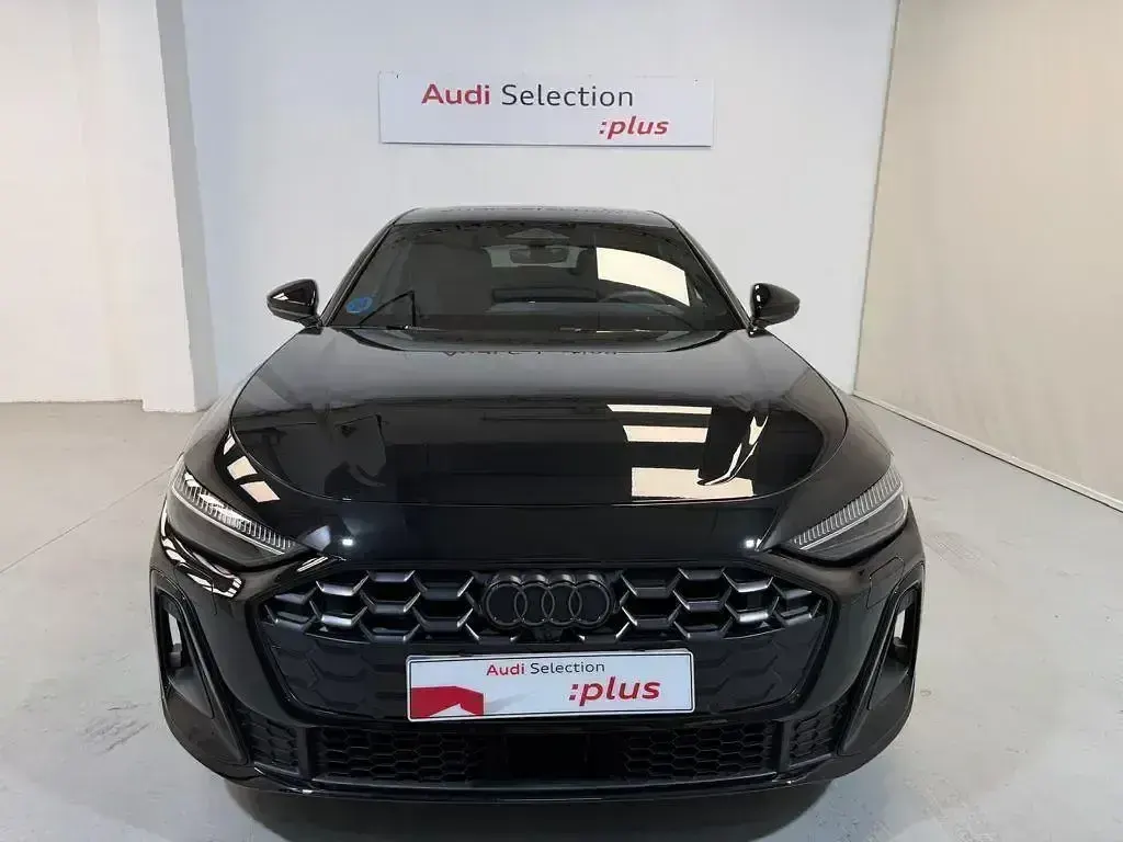 Usado Audi A5 Ambiente 299 CV (219 kW) 2025 Negro Berlina