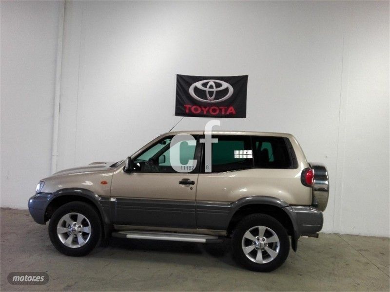 Спойлер nissan terrano 3
