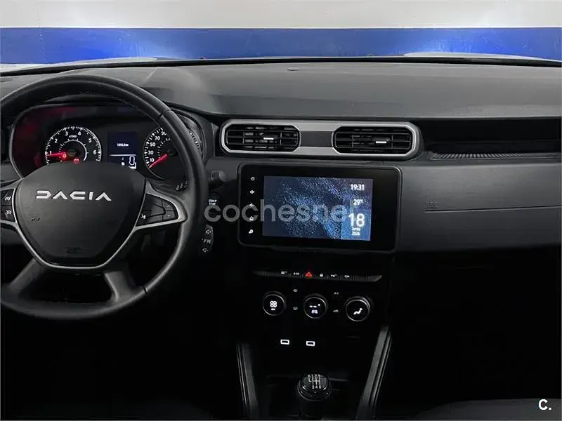 Usado Dacia Duster Journey 100 CV (73 kW) 2024 Gris / plata SUV