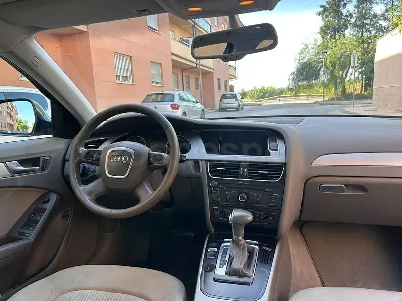 Usado Audi A4 143 CV (105 kW) 2009 Negro Berlina