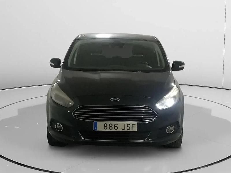 Begagnad Ford S-MAX Titanium 150 HK (110 kW) 2016 Grå Minibuss