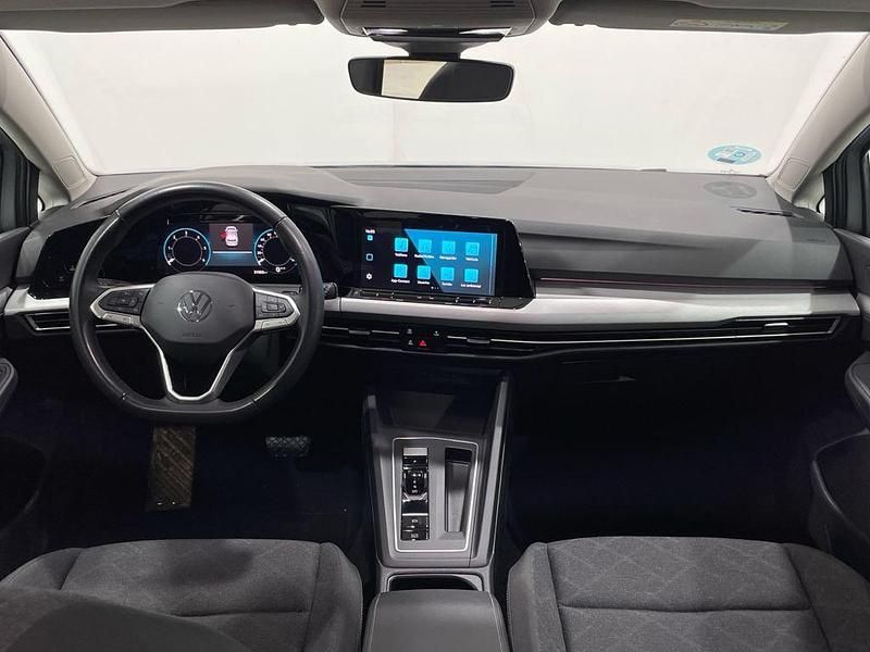 Usado VW Golf VIII Life 115 CV (84 kW) 2024 Gris