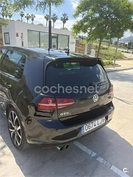 Usado VW Golf VII Advance 150 CV (110 kW) 2017 Negro Berlina