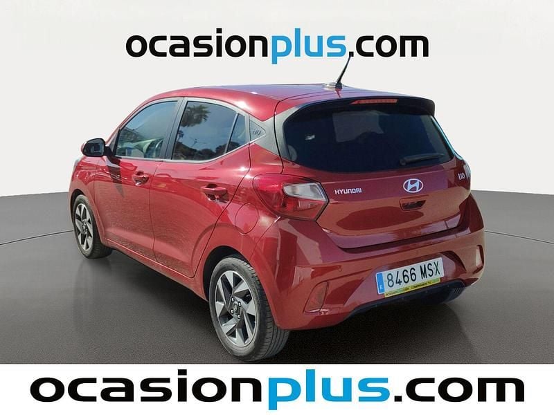 Usado Hyundai i10 63 CV (46 kW) 2024 Rojo Utilitario