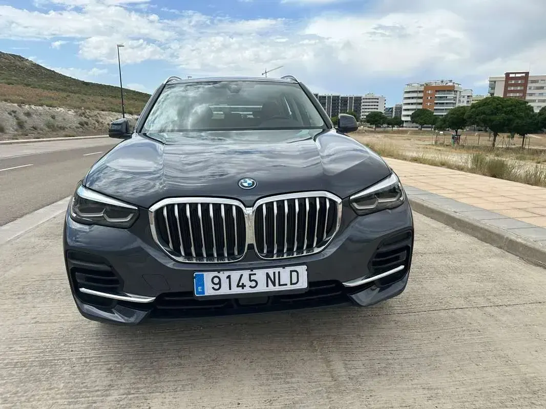 Usado BMW X5 Comfort Edition 398 CV (292 kW) 2021 Gris SUV