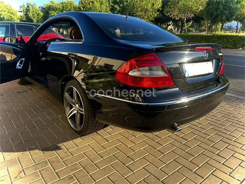 Usado Mercedes CLK320 Avantgarde 224 CV (164 kW) 2006 Negro Coupe