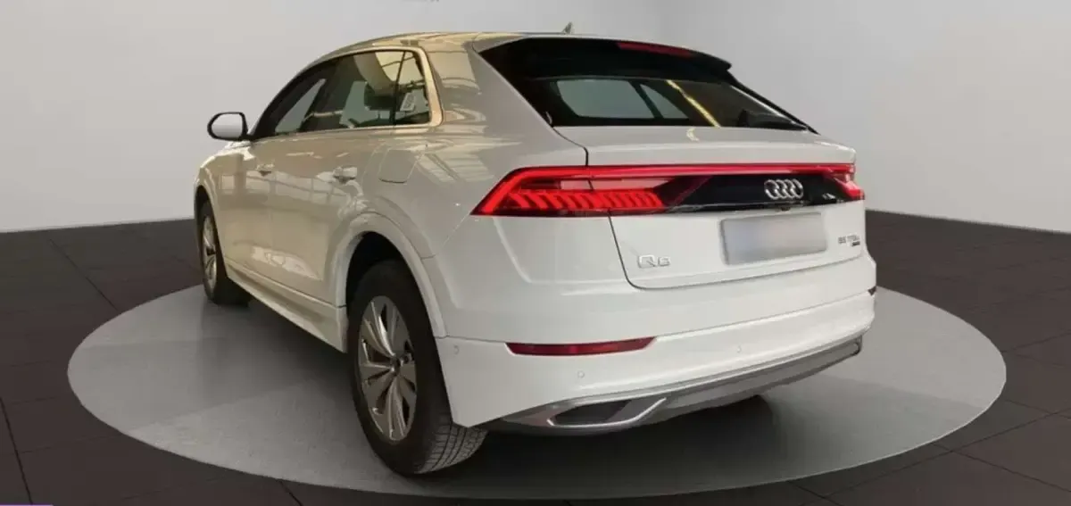 Usado Audi Q8 S-Line 381 CV (280 kW) 2023 Blanco SUV