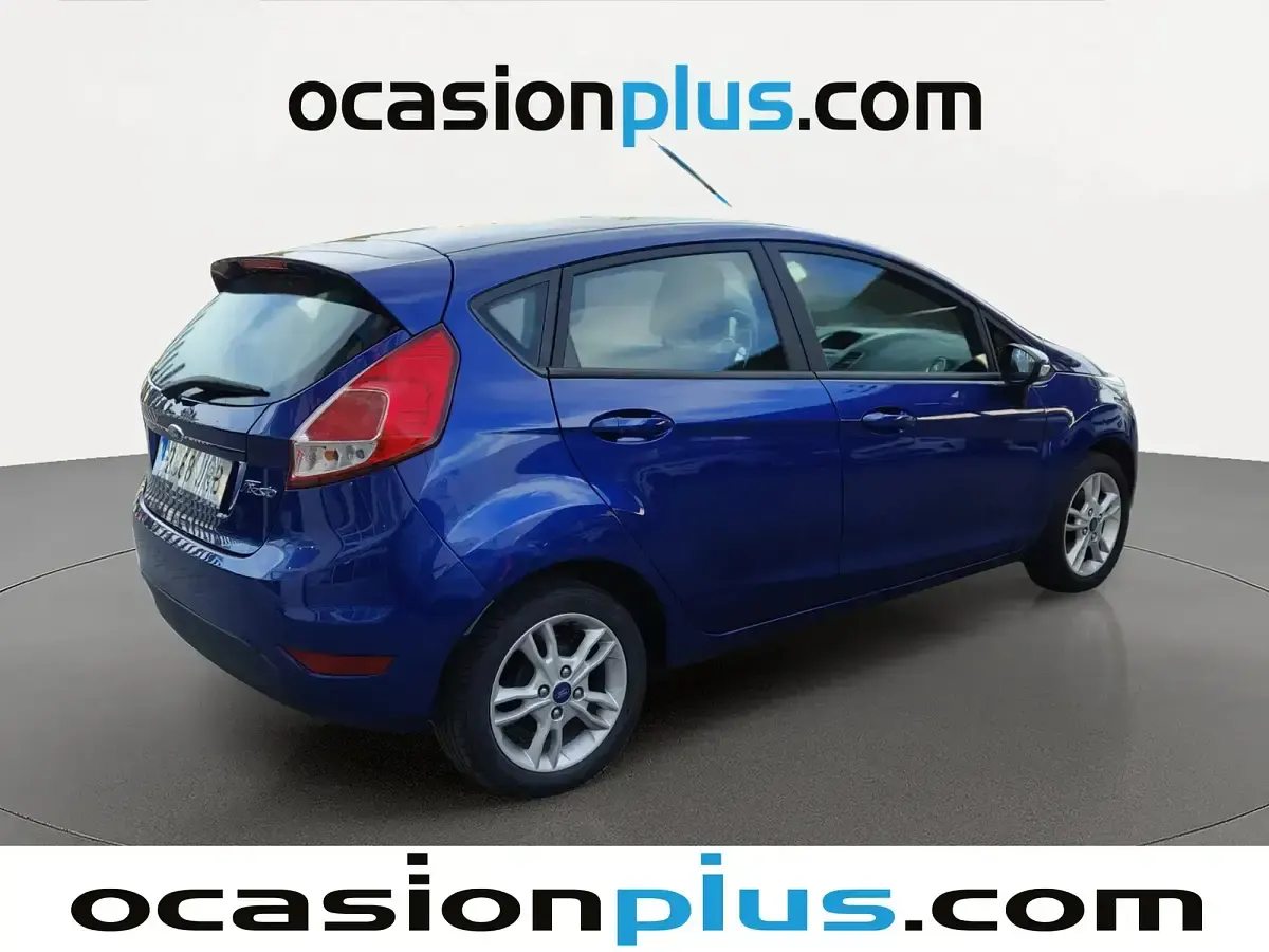 Usado Ford Fiesta Trend 82 CV (60 kW) 2016 Azul Utilitario