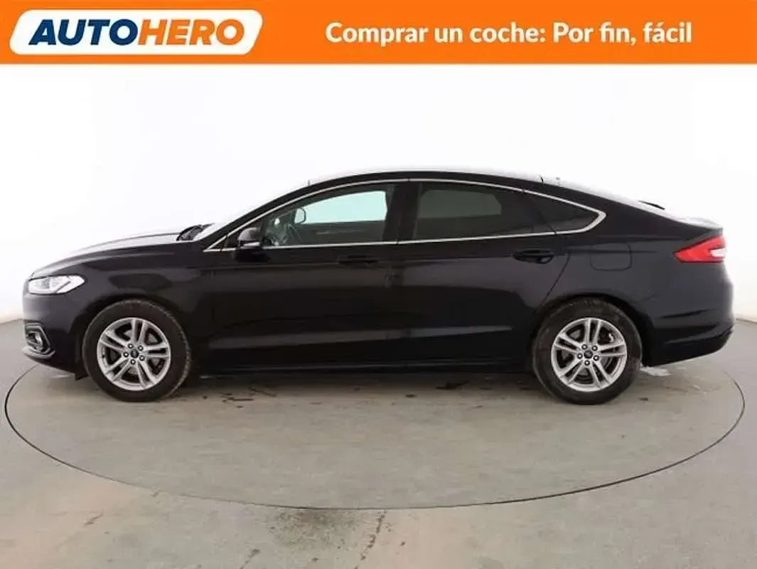 Usado Ford Mondeo Titanium 150 CV (110 kW) 2019 Negro Berlina