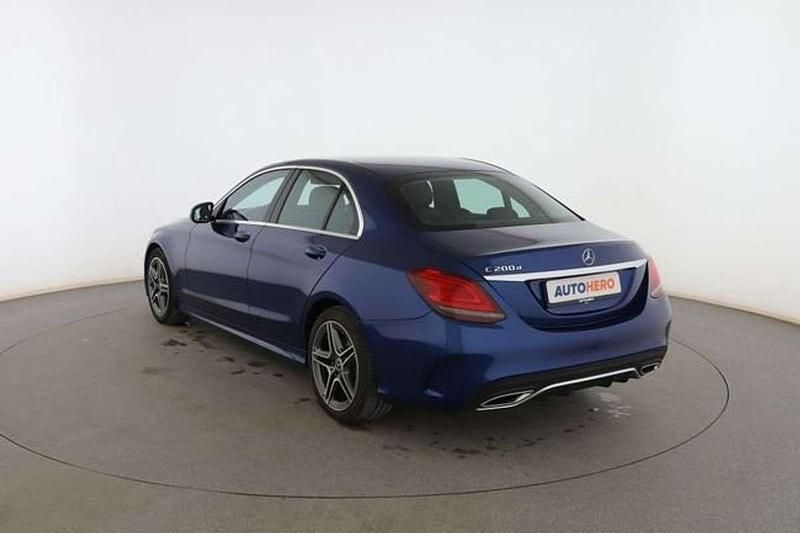 Usado Mercedes C200 AMG line 162 CV (119 kW) 2020 Azul Berlina