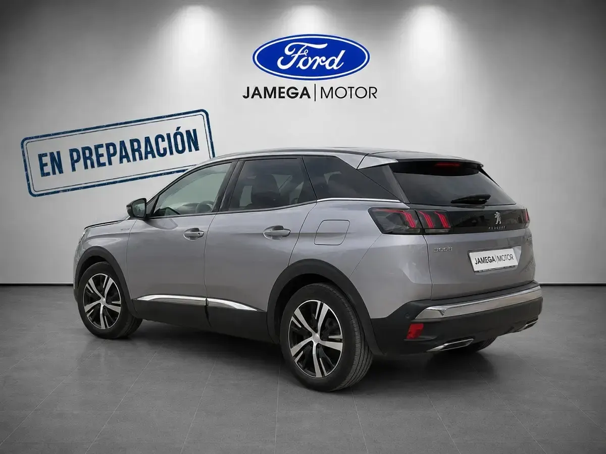 Usado Peugeot 3008 GT 300 CV (220 kW) 2022 Gris SUV