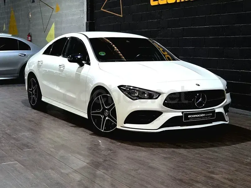 Usado Mercedes CLA200 163 CV (119 kW) 2023 Blanco Coupe