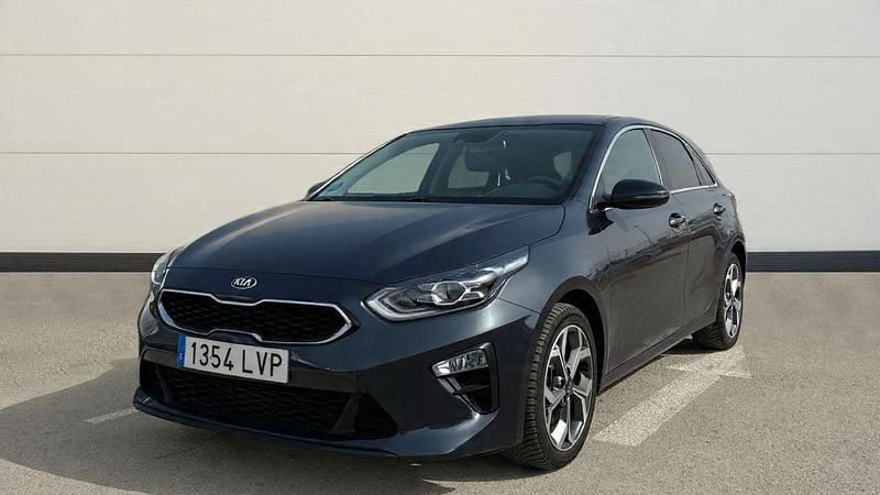 Usado Kia Ceed 136 CV (100 kW) 2021 Oscuro Utilitario