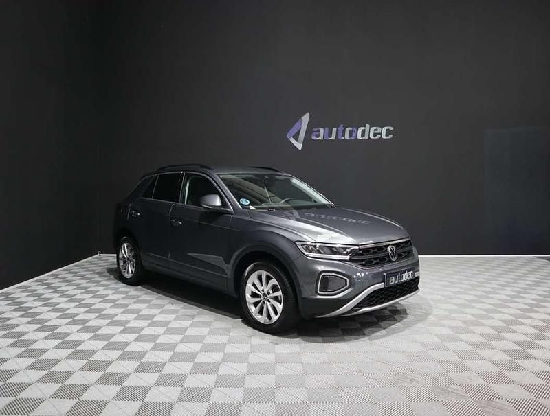 Gris Usado 2022 VW T-Roc Life SUV | 19.490 € (Buen precio) - Imagen 1/4