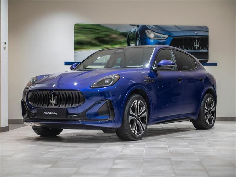 Blu intenso Usado 2024 Maserati Grecale Folgore SUV | 87.900 € - Imagen 1/4