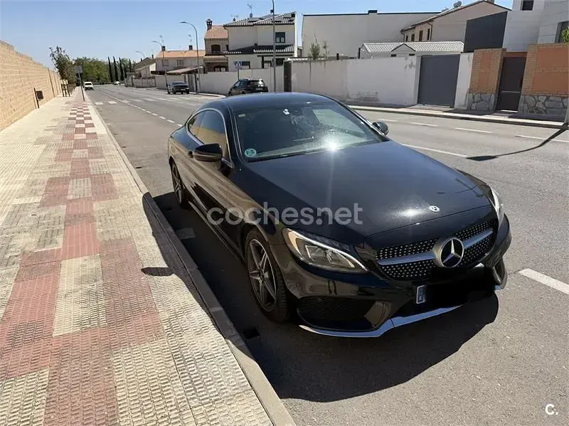 Usado Mercedes C220 170 CV (125 kW) 2018 Negro Coupe
