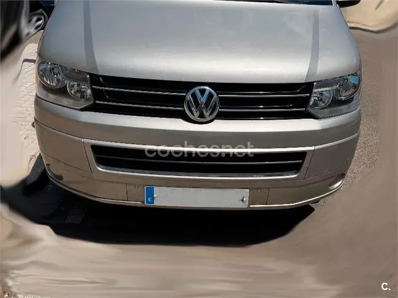 Usado VW Multivan Highline 180 CV (132 kW) 2012 Beige Monovolumen