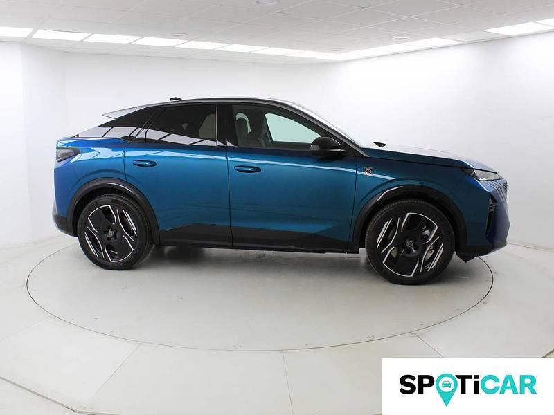 Usado Peugeot e-3008 GT 157 kW (214 CV) 2024 Azul SUV