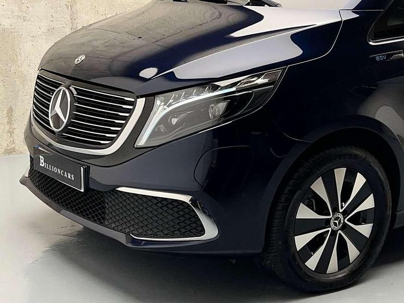 Usado Mercedes EQV300 150 kW (204 CV) 2021 Azul Van