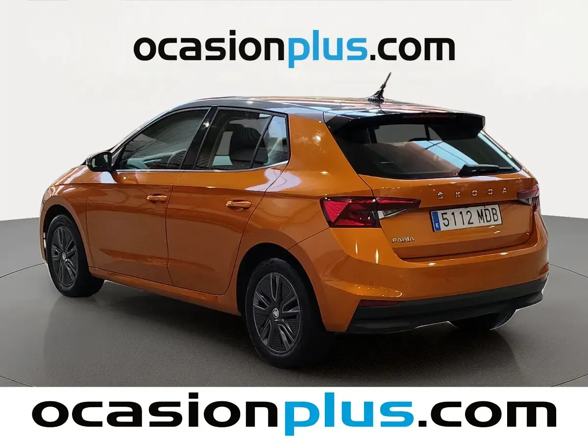 Usado Skoda Fabia Style 95 CV (69 kW) 2022 Naranja Utilitario