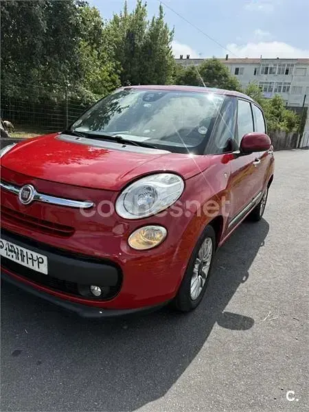 Usado Fiat 500L Lounge 105 CV (77 kW) 2013 Rojo Monovolumen