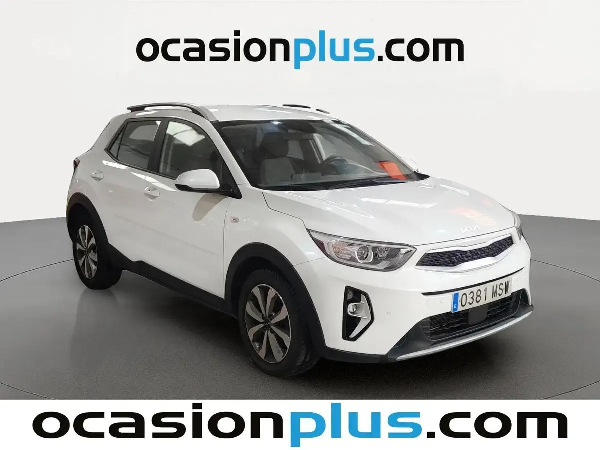 Usado Kia Stonic 100 CV (73 kW) 2024 Blanco SUV