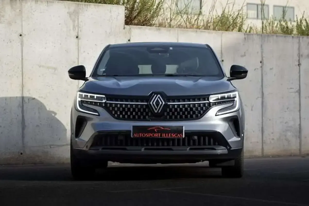 Usado Renault Austral Techno 200 CV (147 kW) 2023 Gris SUV