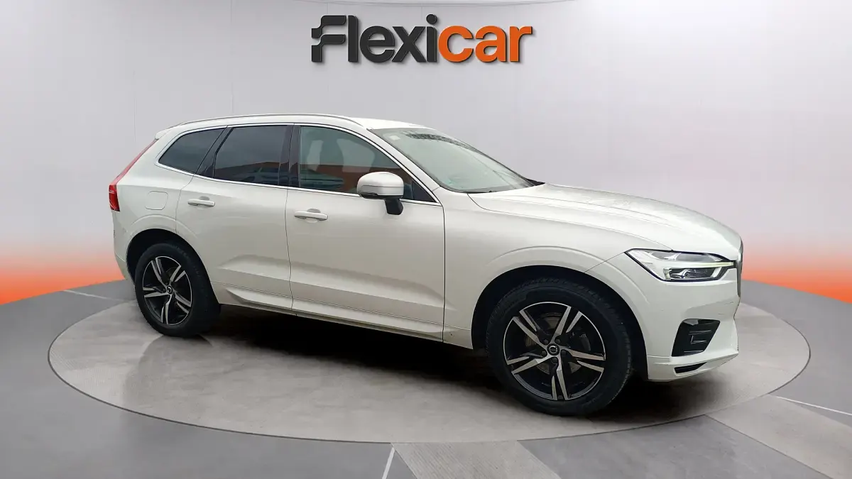 Usado Volvo XC60 R-Design 150 CV (110 kW) 2019 Blanco SUV