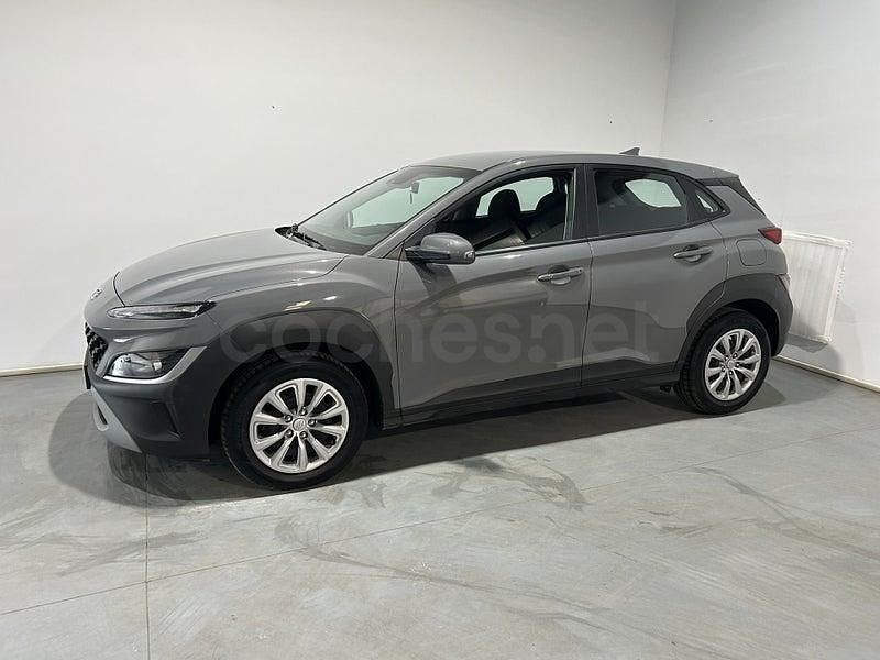 Usado Hyundai Kona 120 CV (88 kW) 2021 Gris / plata SUV
