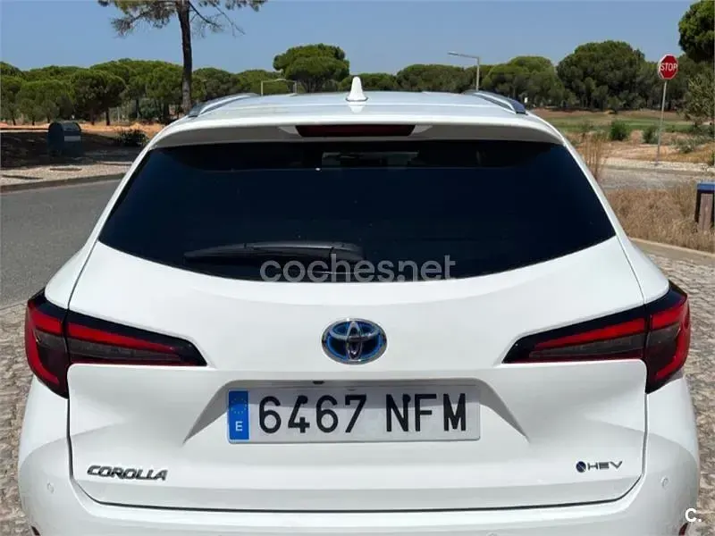 Usado Toyota Corolla Sport 140 CV (102 kW) 2025 Blanco Familiar